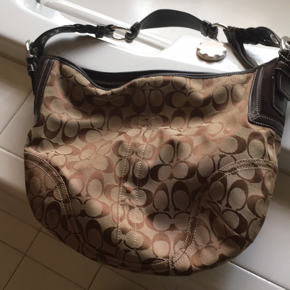 Coach purse - Picture 3 of 3